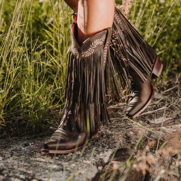 Soho Brown Fringed Leather Cowgirl Boota - Picture 2 of 7